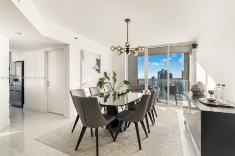 Condominio en alquiler en Sunny Isles Beach, Florida, 2 dormitorios, 163.51 m2 № 2064429 - foto 4