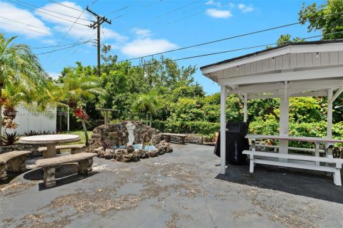 House in Davie, Florida 2 bedrooms, 79.34 sq.m. № 1852065 - photo 7
