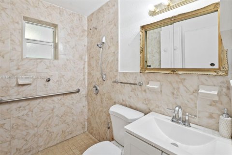 House in Davie, Florida 2 bedrooms, 79.34 sq.m. № 1852065 - photo 22