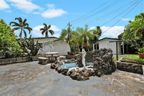 House in Davie, Florida 2 bedrooms, 79.34 sq.m. № 1852065 - photo 8