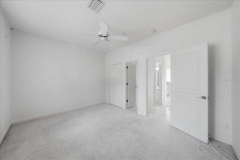 Touwnhouse à vendre à Oldsmar, Floride: 3 chambres, 170.38 m2 № 2427407 - photo 10