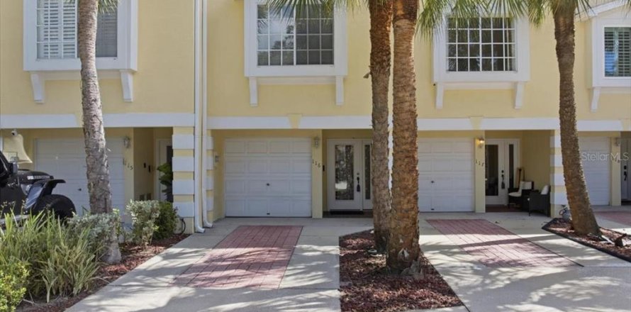Touwnhouse à Oldsmar, Floride 3 chambres, 170.38 m2 № 2427407