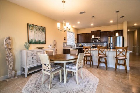 Casa en venta en Winter Haven, Florida, 4 dormitorios, 158.58 m2 № 1679538 - foto 8