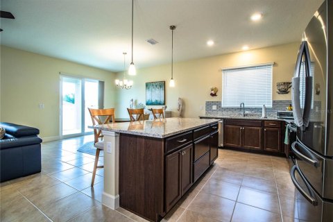 Casa en venta en Winter Haven, Florida, 4 dormitorios, 158.58 m2 № 1679538 - foto 9