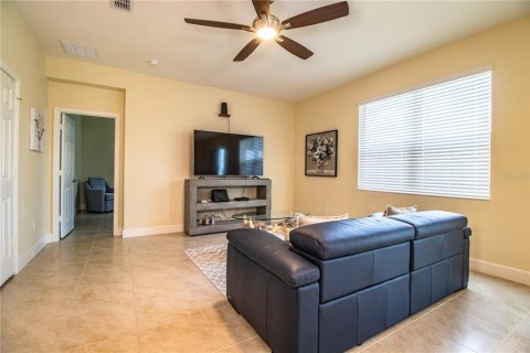Casa en venta en Winter Haven, Florida, 4 dormitorios, 158.58 m2 № 1679538 - foto 13