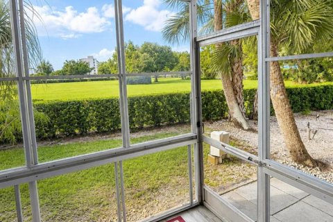 Condo in Boca Raton, Florida, 2 bedrooms № 2087034 - photo 4