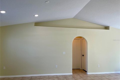House in Weeki Wachee, Florida 3 bedrooms, 125.33 sq.m. № 1449873 - photo 30