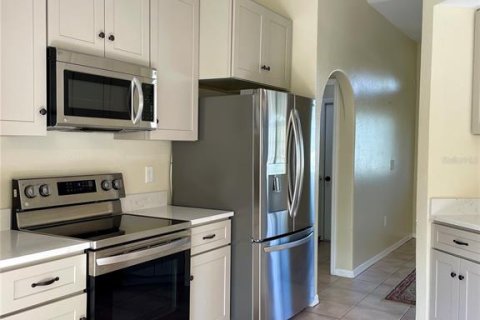 House in Weeki Wachee, Florida 3 bedrooms, 125.33 sq.m. № 1449873 - photo 10
