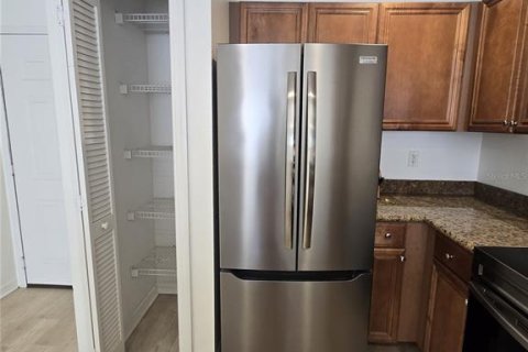 Condominio en alquiler en Tampa, Florida, 3 dormitorios, 121.89 m2 № 2209950 - foto 11