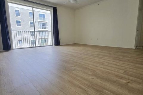 Condominio en alquiler en Tampa, Florida, 3 dormitorios, 121.89 m2 № 2209950 - foto 13