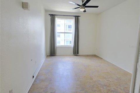 Condominio en alquiler en Tampa, Florida, 3 dormitorios, 121.89 m2 № 2209950 - foto 21