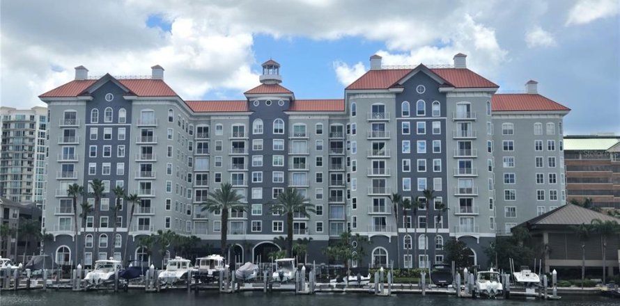 Condominio en Tampa, Florida, 3 dormitorios  № 2209950