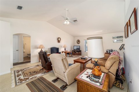 House in Ocala, Florida 3 bedrooms, 146.6 sq.m. № 1722899 - photo 8