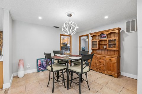 Casa en venta en Seminole, Florida, 4 dormitorios, 190.17 m2 № 2386117 - foto 18