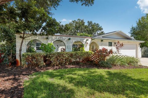 Casa en venta en Seminole, Florida, 4 dormitorios, 190.17 m2 № 2386117 - foto 3