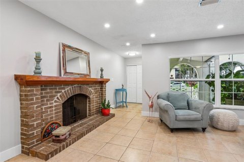 Casa en venta en Seminole, Florida, 4 dormitorios, 190.17 m2 № 2386117 - foto 14