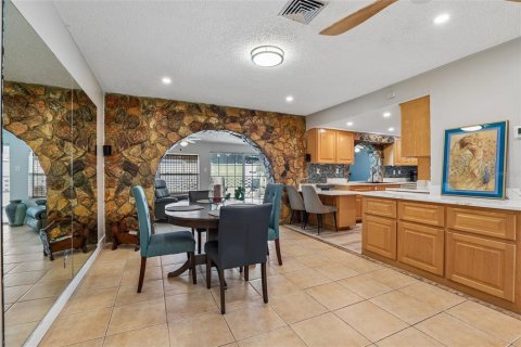 Casa en venta en Seminole, Florida, 4 dormitorios, 190.17 m2 № 2386117 - foto 21