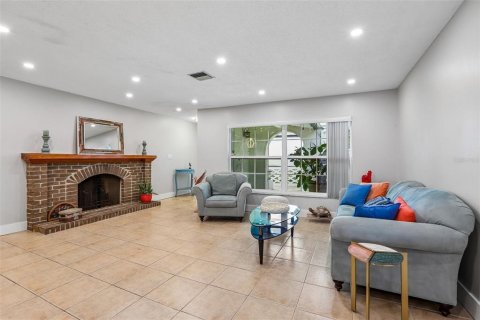 Casa en venta en Seminole, Florida, 4 dormitorios, 190.17 m2 № 2386117 - foto 15