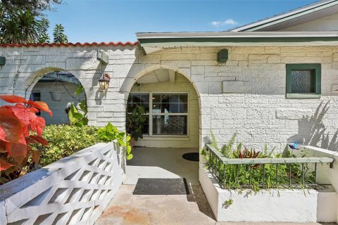 Casa en venta en Seminole, Florida, 4 dormitorios, 190.17 m2 № 2386117 - foto 4