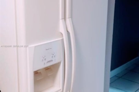 Copropriété à louer à Deerfield Beach, Floride: 2 chambres, 88.26 m2 № 1993227 - photo 4