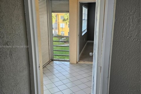 Copropriété à louer à Deerfield Beach, Floride: 2 chambres, 88.26 m2 № 1993227 - photo 16