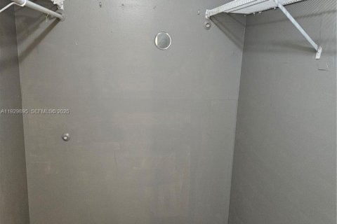 Copropriété à louer à Deerfield Beach, Floride: 2 chambres, 88.26 m2 № 1993227 - photo 13