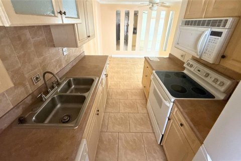 Condominio en venta en Sarasota, Florida, 2 dormitorios, 75.81 m2 № 1914841 - foto 5