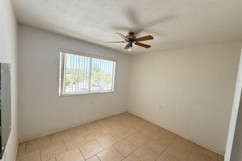 Condominio en venta en Sarasota, Florida, 2 dormitorios, 75.81 m2 № 1914841 - foto 11