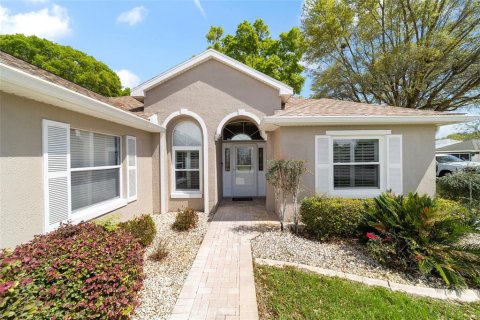 Villa ou maison à vendre à Ocala, Floride: 3 chambres, 148.09 m2 № 2148532 - photo 4