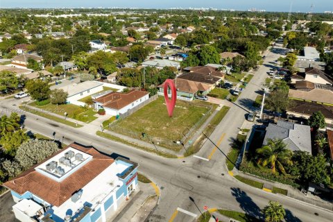 Land in Fort Lauderdale, Florida № 1994765 - photo 4