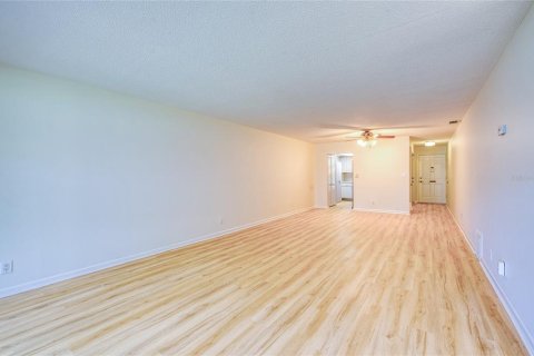 Copropriété à vendre à Seminole, Floride: 1 chambre, 91.51 m2 № 2149009 - photo 6
