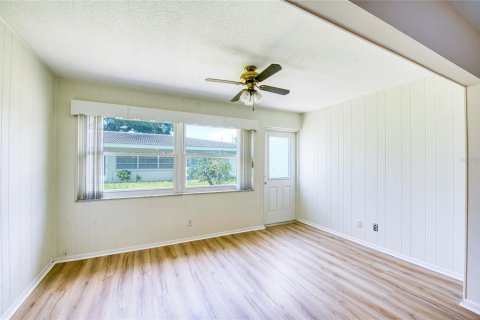 Copropriété à vendre à Seminole, Floride: 1 chambre, 91.51 m2 № 2149009 - photo 10