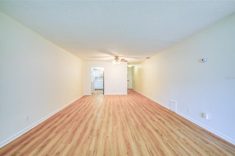 Copropriété à vendre à Seminole, Floride: 1 chambre, 91.51 m2 № 2149009 - photo 4