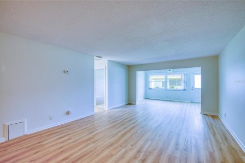 Copropriété à vendre à Seminole, Floride: 1 chambre, 91.51 m2 № 2149009 - photo 8