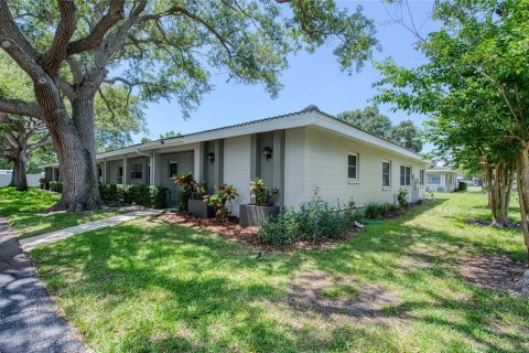 Copropriété à vendre à Seminole, Floride: 1 chambre, 91.51 m2 № 2149009 - photo 2