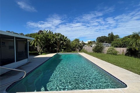 Снять в аренду виллу или дом в Данедин, Флорида 3 комнаты, 137.5м2, № 1821370 - фото 15