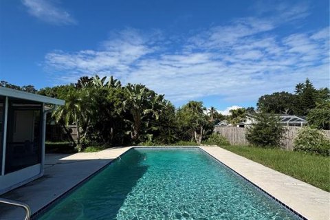 Снять в аренду виллу или дом в Данедин, Флорида 3 комнаты, 137.5м2, № 1821370 - фото 21