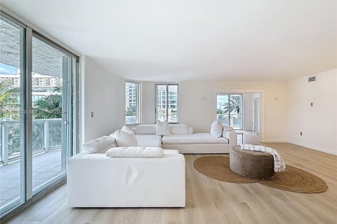 Condominio en venta en Miami Beach, Florida, 3 dormitorios, 129.13 m2 № 2036395 - foto 5