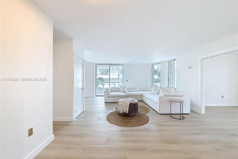 Condominio en venta en Miami Beach, Florida, 3 dormitorios, 129.13 m2 № 2036395 - foto 6