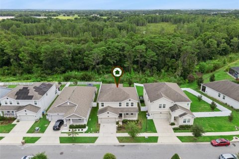 House in Kissimmee, Florida 5 bedrooms, 319.4 sq.m. № 2215448