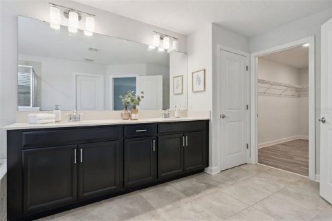 Villa ou maison à vendre à Kissimmee, Floride: 5 chambres, 319.4 m2 № 2215448 - photo 24