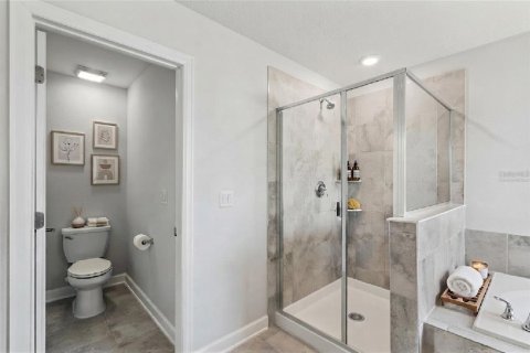 Villa ou maison à vendre à Kissimmee, Floride: 5 chambres, 319.4 m2 № 2215448 - photo 23