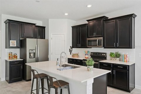 Villa ou maison à vendre à Kissimmee, Floride: 5 chambres, 319.4 m2 № 2215448 - photo 6