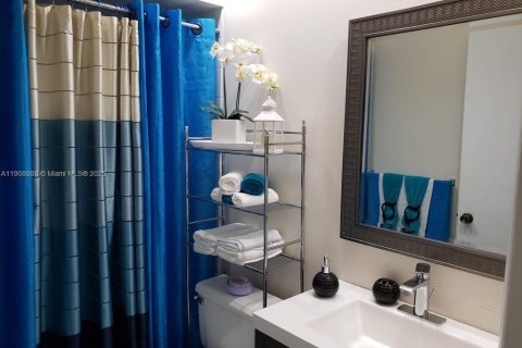 Touwnhouse à louer à Miami, Floride: 2 chambres, 106 m2 № 1964395 - photo 6