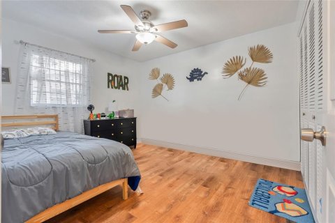 House in Titusville, Florida 4 bedrooms, 150.87 sq.m. № 1869001 - photo 10