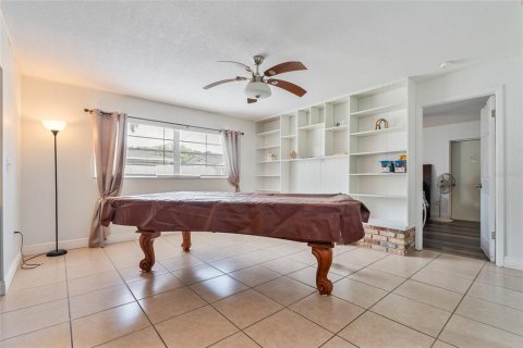 House in Titusville, Florida 4 bedrooms, 150.87 sq.m. № 1869001 - photo 16