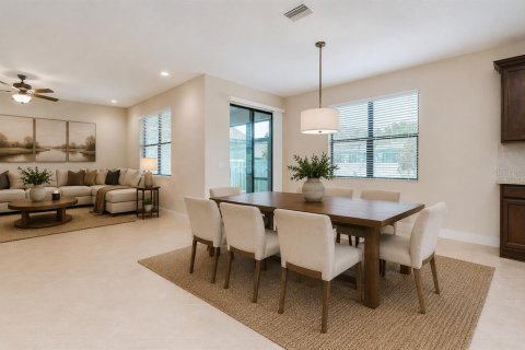 Villa ou maison à vendre à Brandon, Floride: 5 chambres, 306.11 m2 № 2228463 - photo 14
