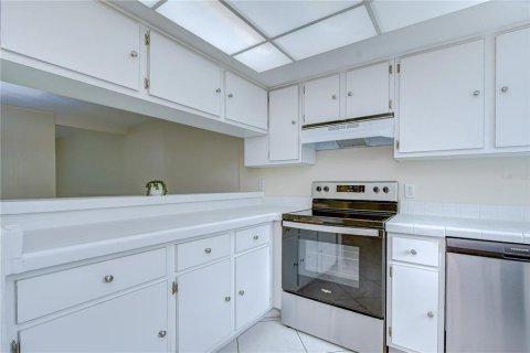 Adosado en alquiler en Oldsmar, Florida, 2 dormitorios, 163.04 m2 № 2234031 - foto 9