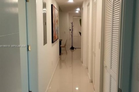 Купить кондоминиум в Дорал, Флорида 3 спальни, 140.65м2, № 2017607 - фото 27