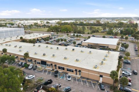 Commercial property in Tampa, Florida 100.33 sq.m. № 2134699 - photo 24
